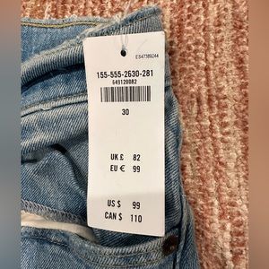 ABERCROMBIE & FITCH- 90s Straight Ultra High-Rise. Brand new, new with tags